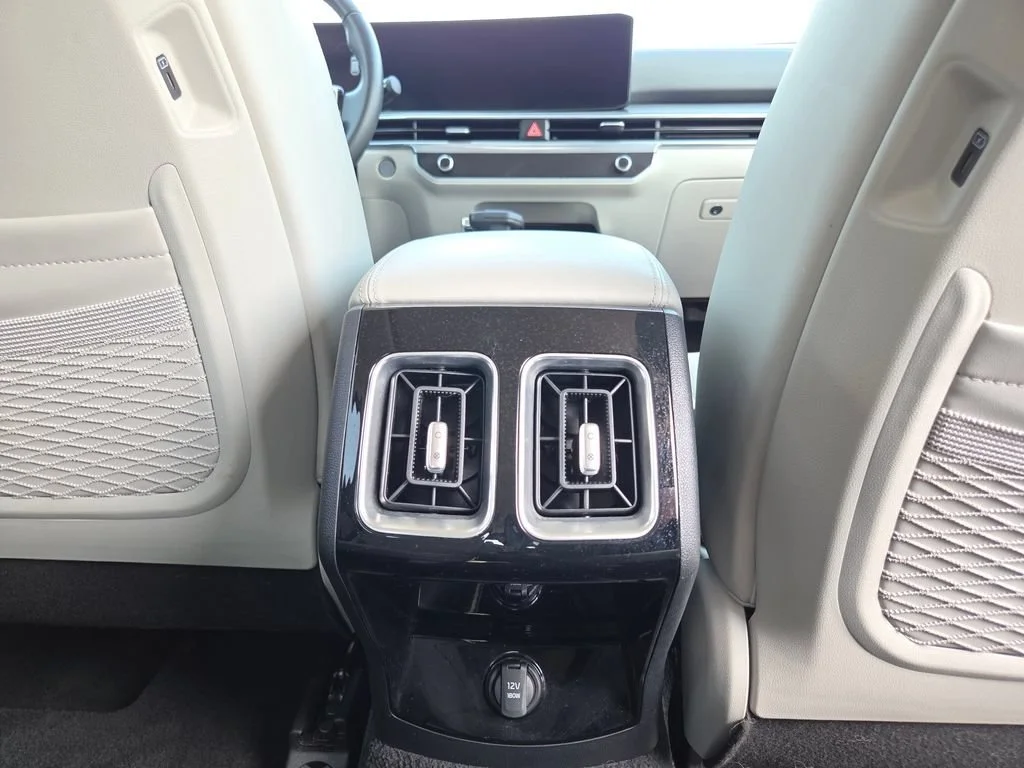 Used 2025 Wolf Gray Kia X-Line SX image 32