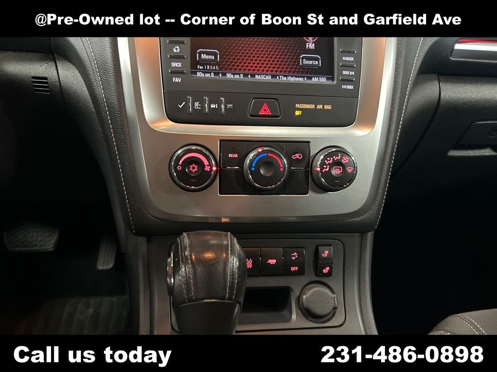 Used 2014 Silver GMC SLE-2 image 19