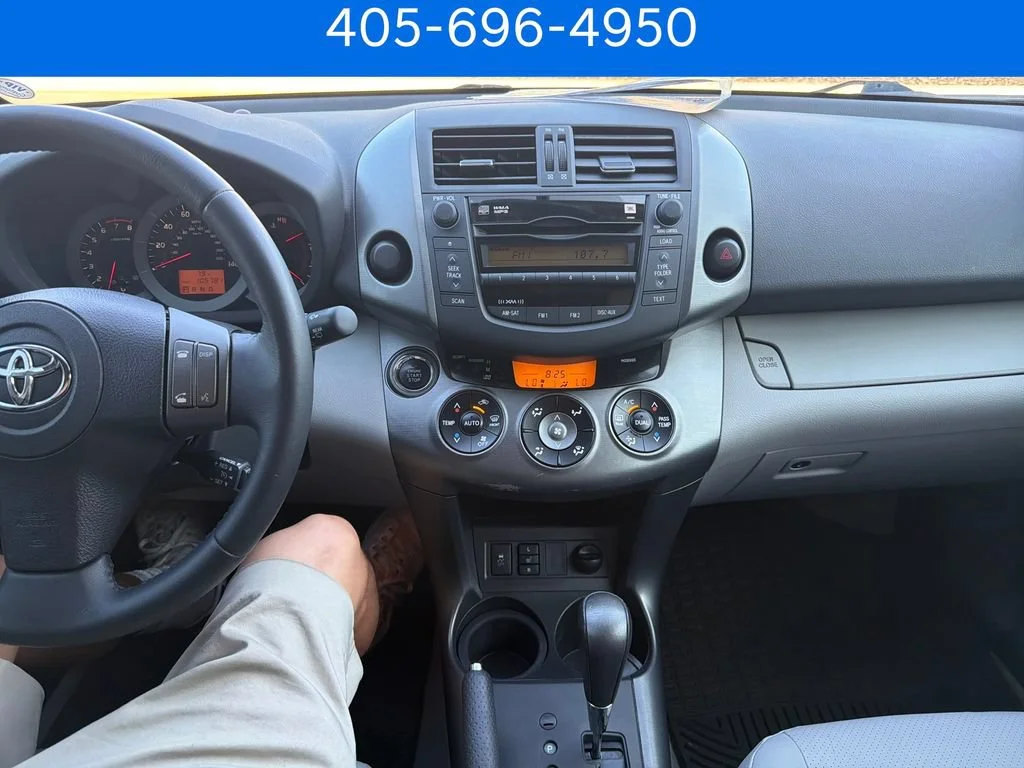 Pre-Owned 2011 Toyota RAV4 Ltd