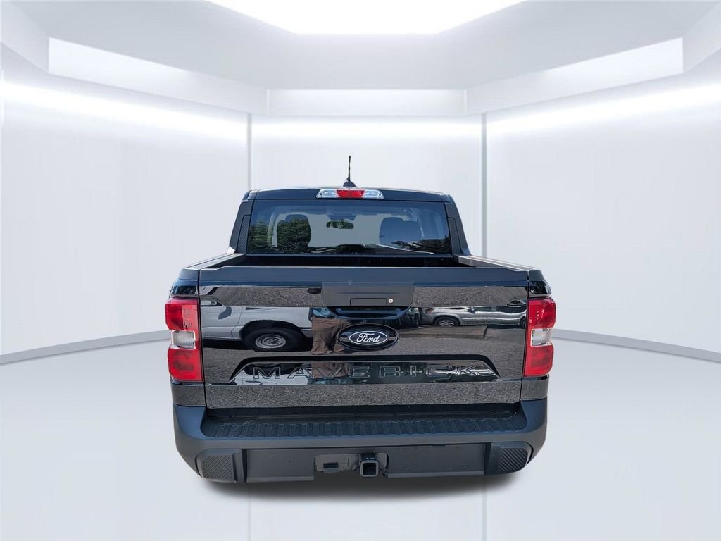 New 2026 Shadow Black Ford XLT image 6