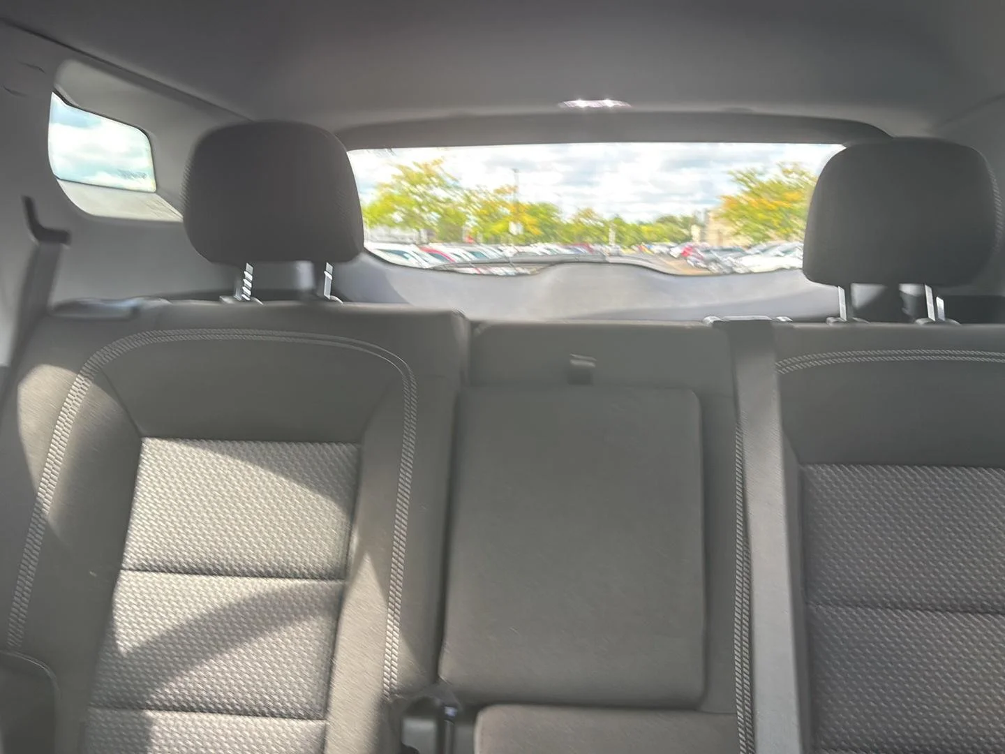 Used 2023 Summit White GMC SLE image 17