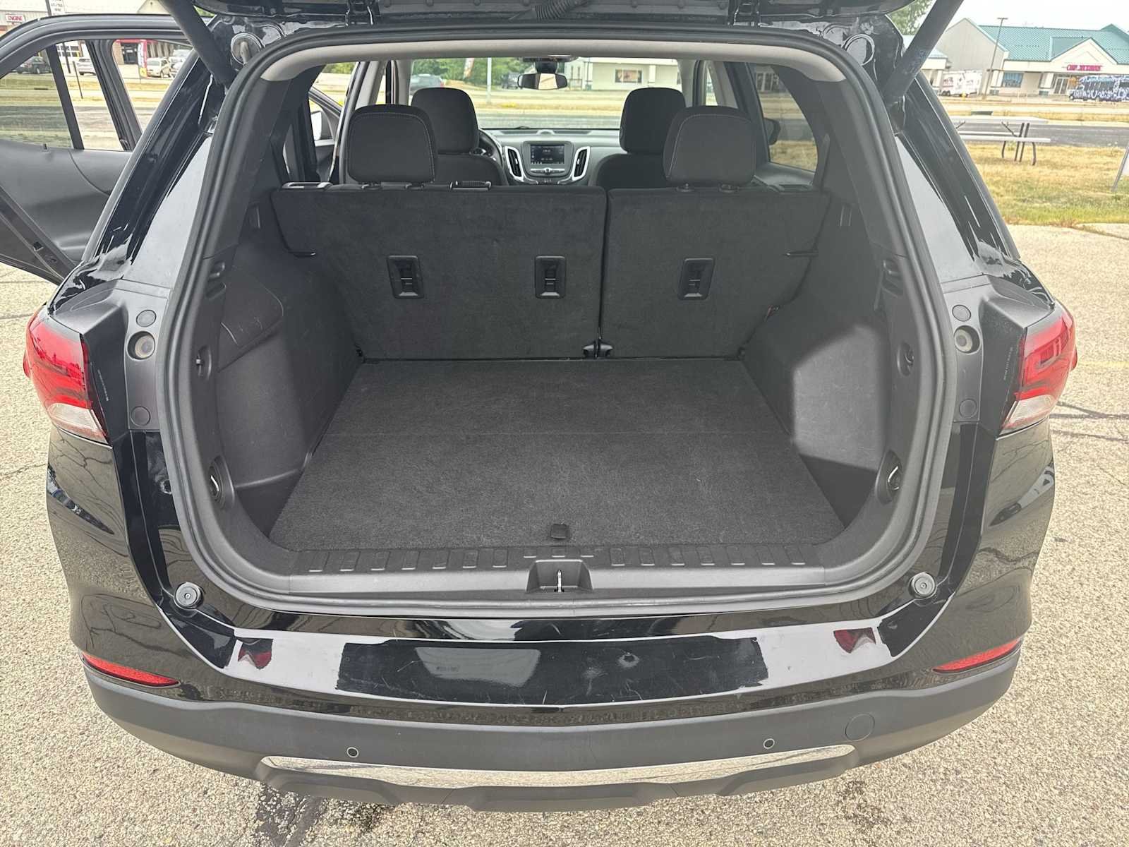 2024 Chevrolet Equinox LT - Photo 19