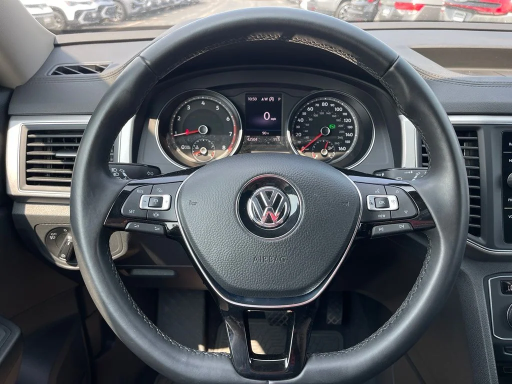 Used 2019 Pacific Blue Metallic Volkswagen 3.6L V6 SE image 20