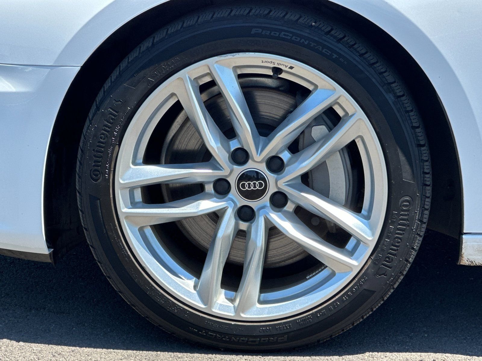 Used 2024  Audi 45 S line Premium Plus image 31