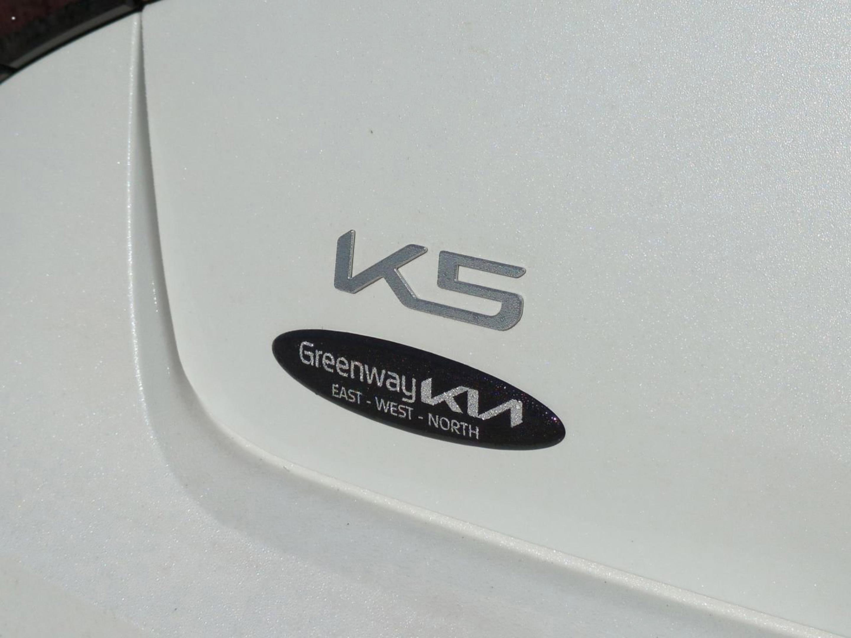 New 2026 Snow White Pearl Kia GT-Line image 13