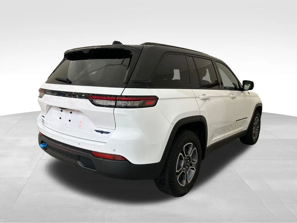Used 2023 White Jeep Trailhawk 4xe image 5
