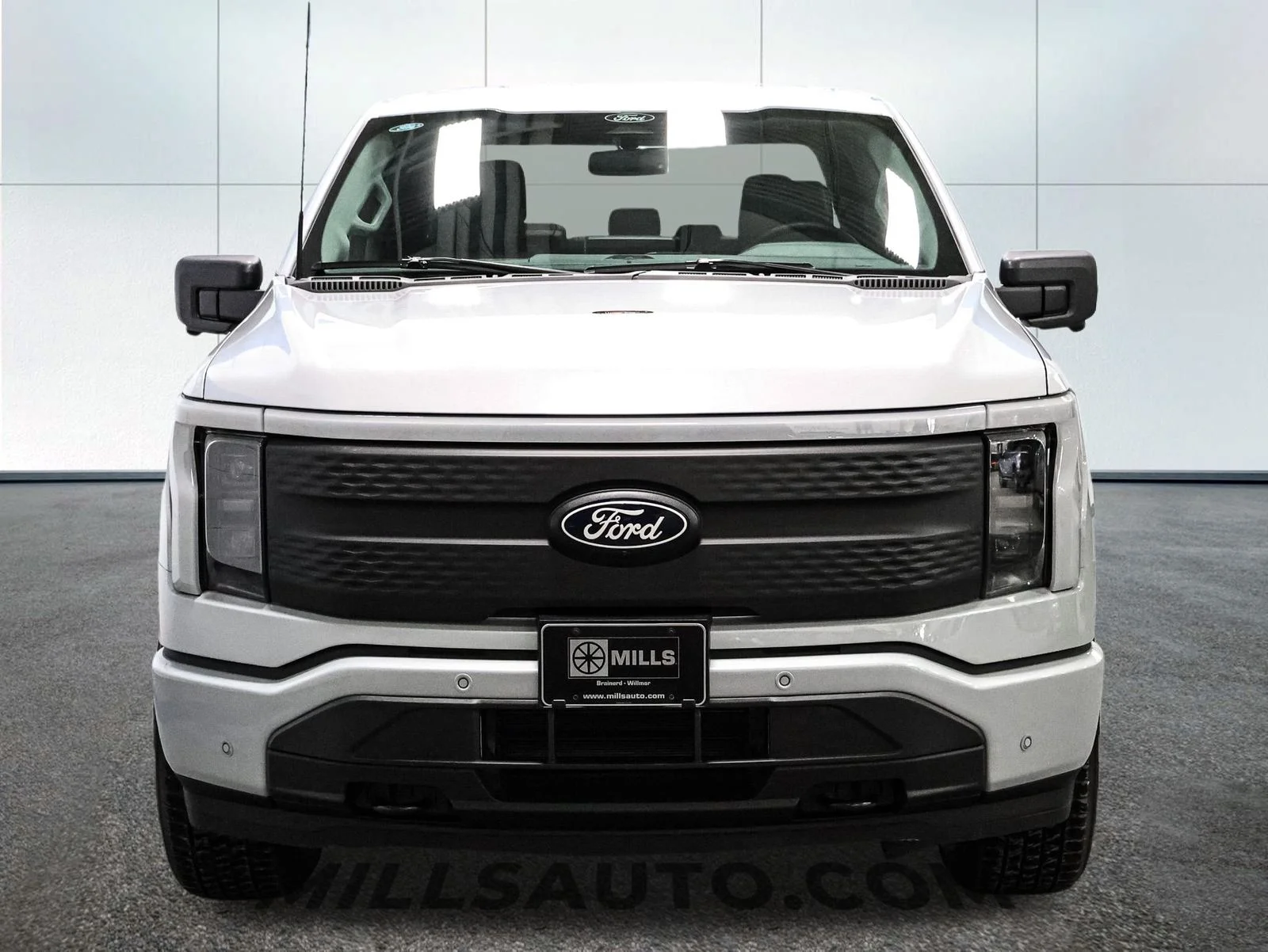2025 Ford F-150 Lightning Flash - Photo 12