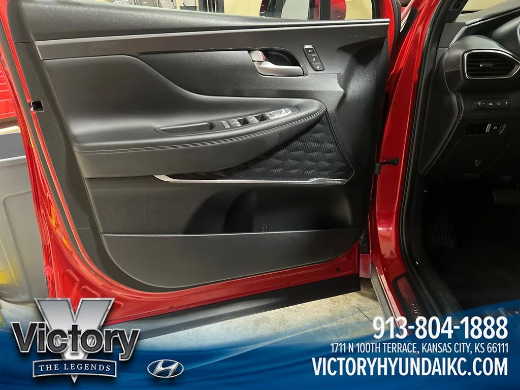 Used 2022 Red Hyundai Calligraphy image 10