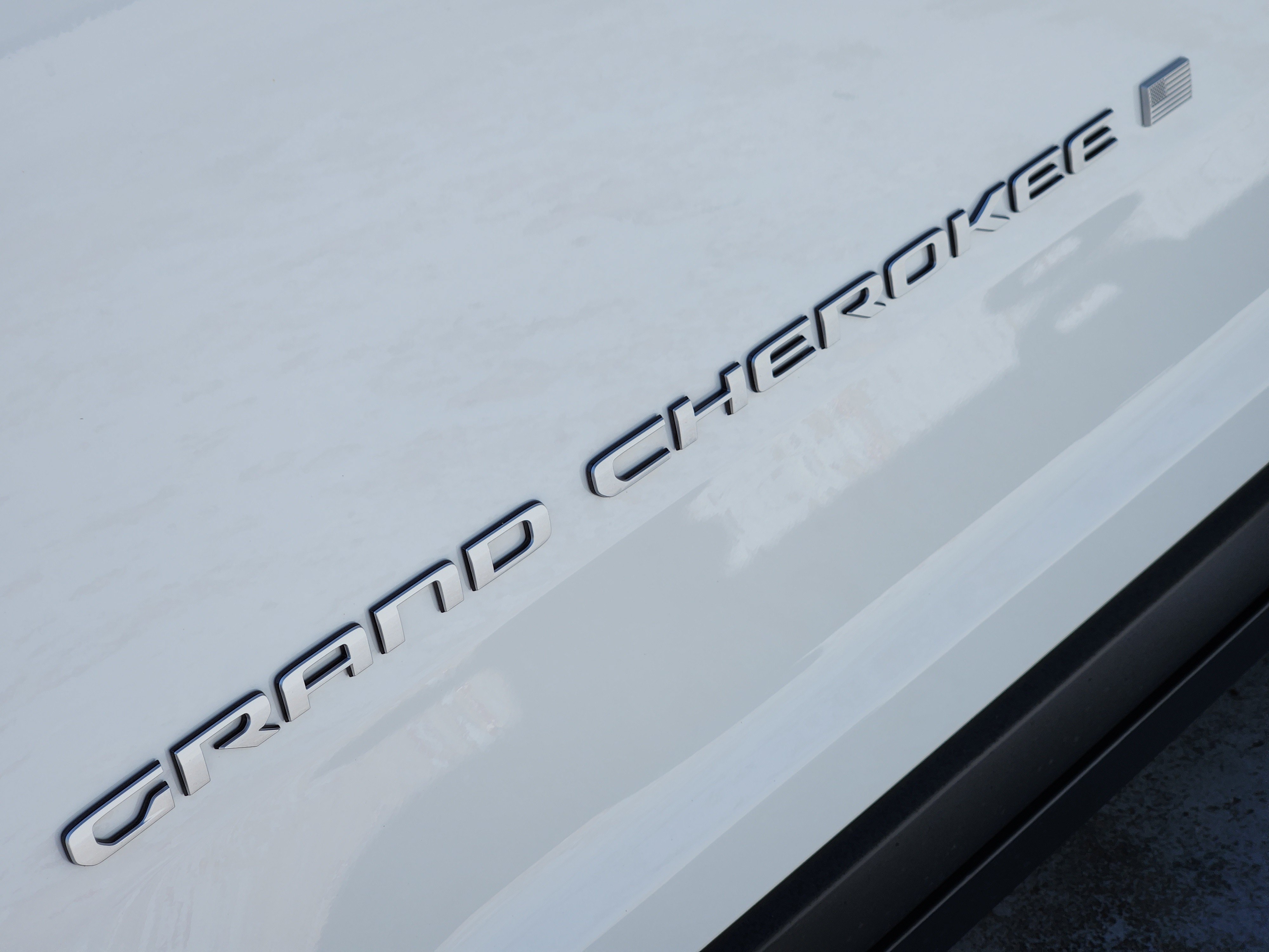 New 2026 Bright White Clearcoat Jeep Limited image 7