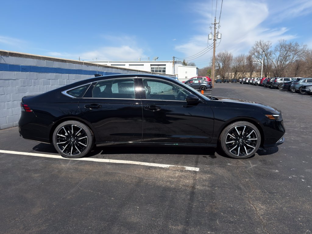 New 2026 Crystal Black Pearl Honda Touring image 6