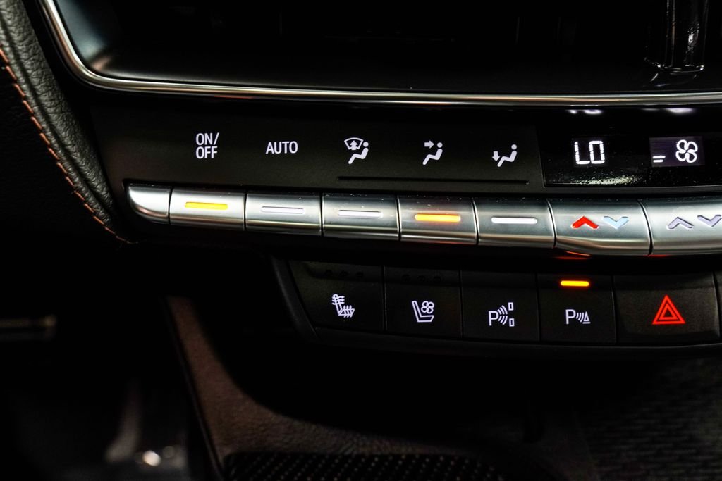 Used 2023 Red Cadillac V-Series image 28