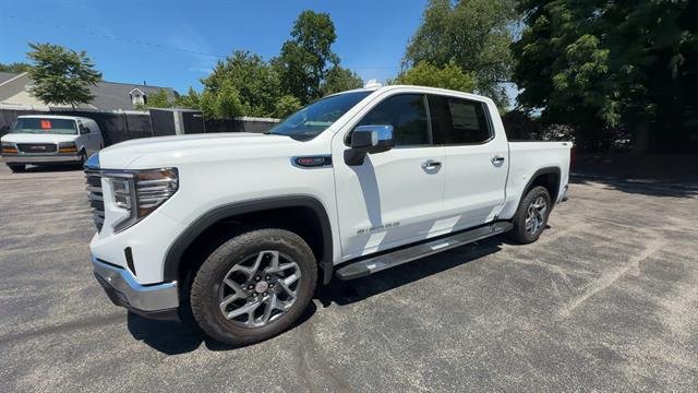 New 2026 Summit White GMC SLT image 38