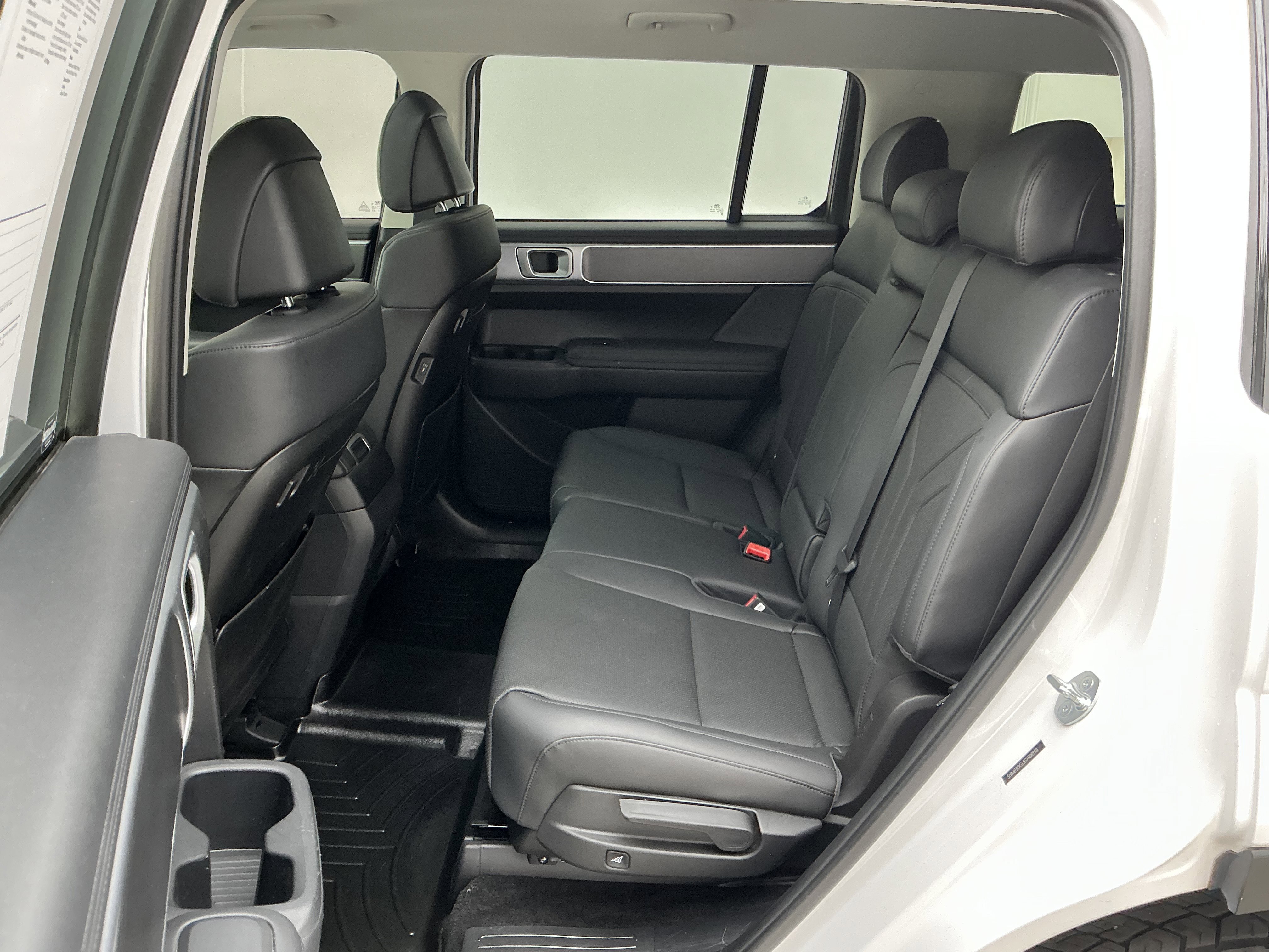 Certified Used 2025 Serenity White Hyundai XRT image 18