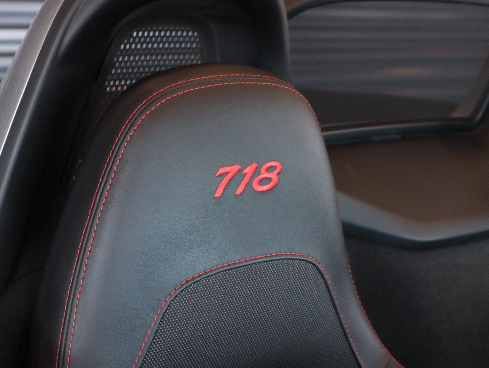 Used 2023 Gt Silver Metallic Porsche  image 5