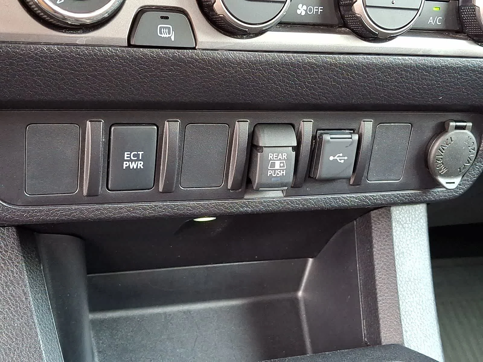 Certified Used 2023 Ice Cap Toyota SR5 image 28