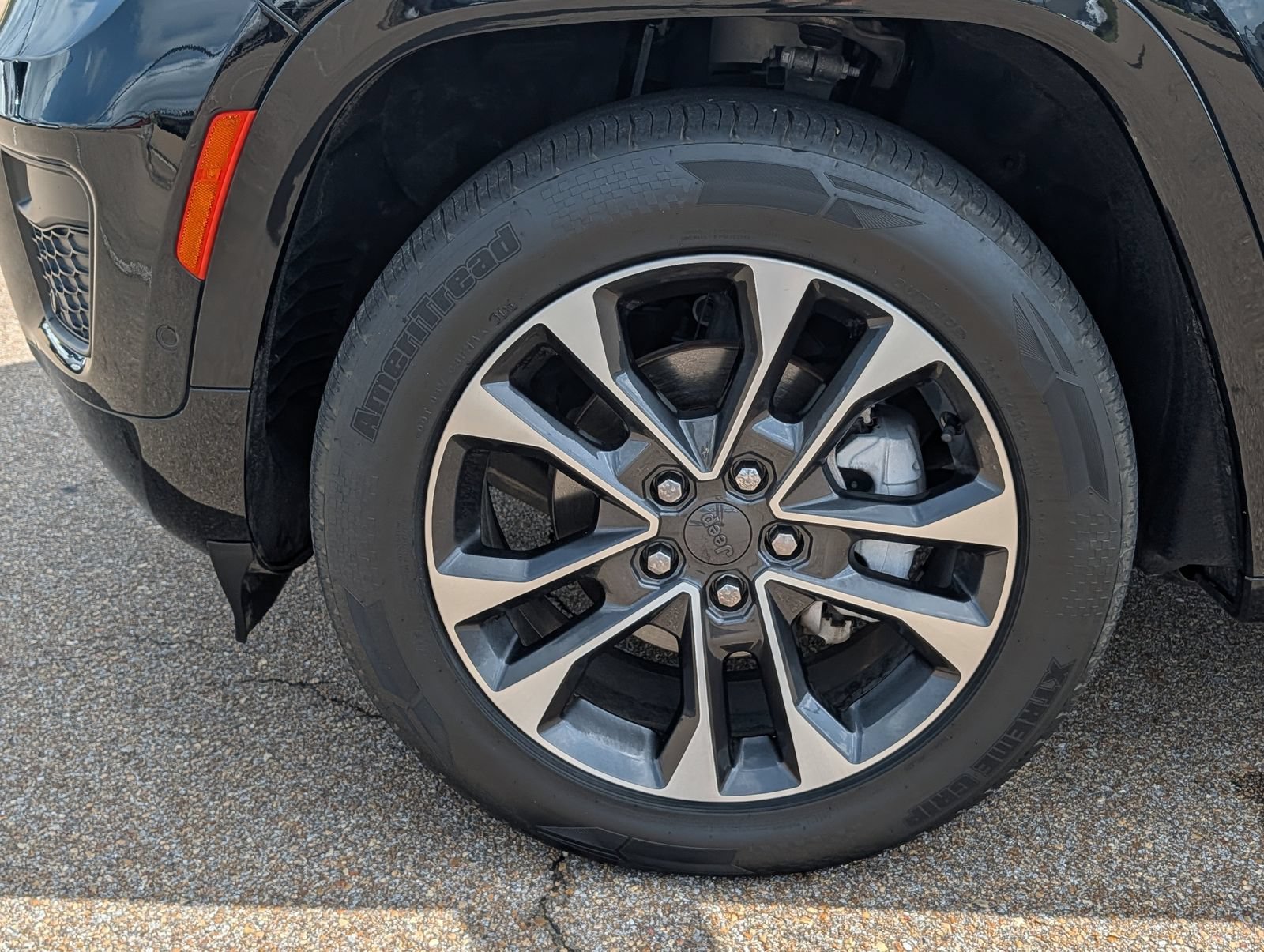 Used 2023 Black Jeep Overland 4x4 image 33