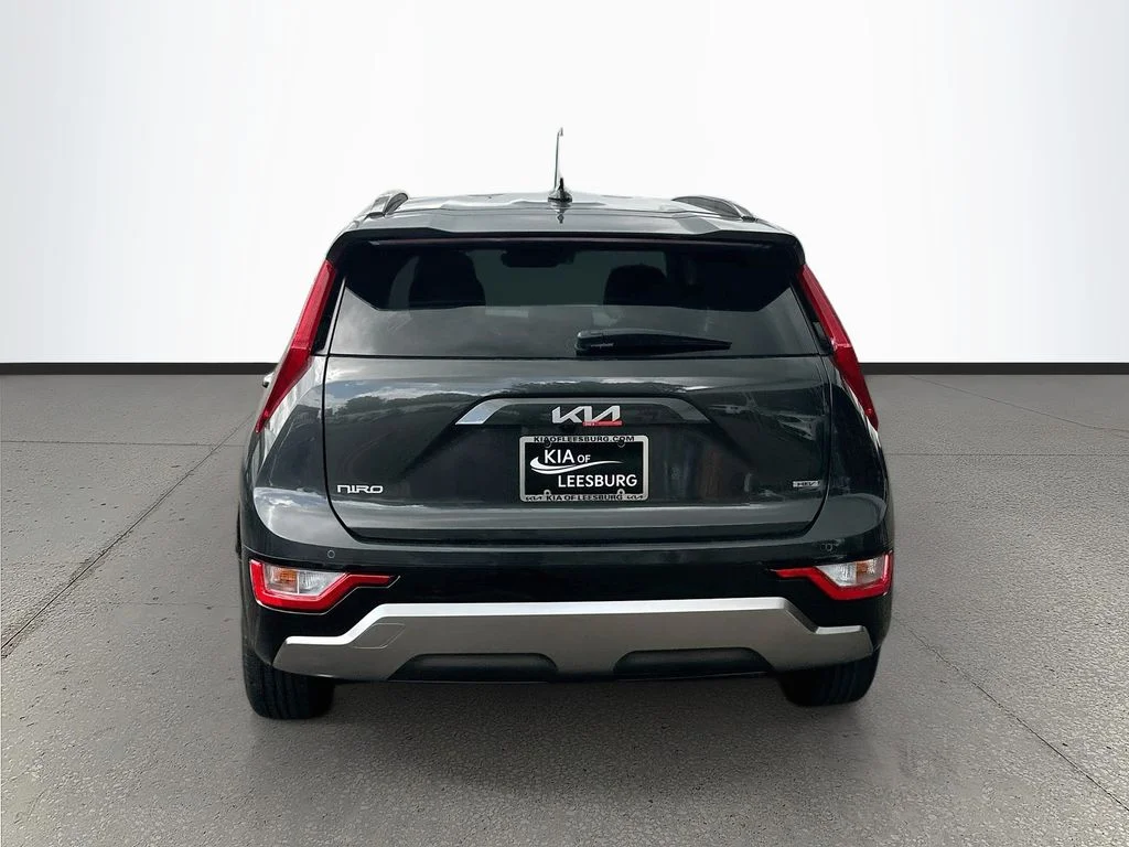 New 2026 Interstellar Gray Kia SX image 6