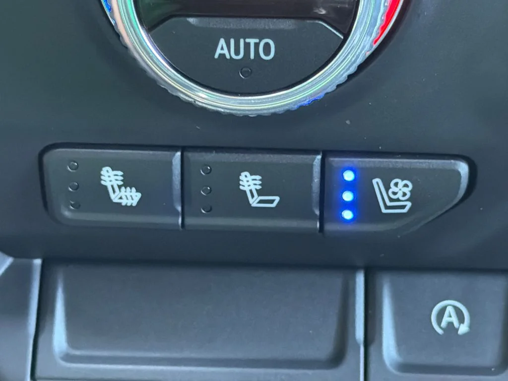 Used 2019 Red GMC SLT image 30