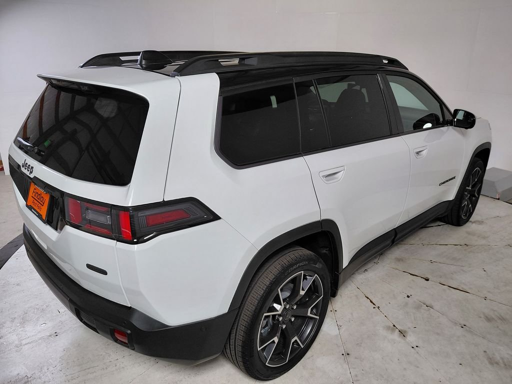 New 2026 Bright White Clear-Coat Exterior Paint Jeep Overland image 6