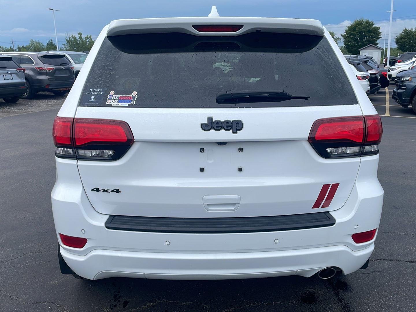 Used 2020 Bright White Clearcoat Jeep Altitude image 12