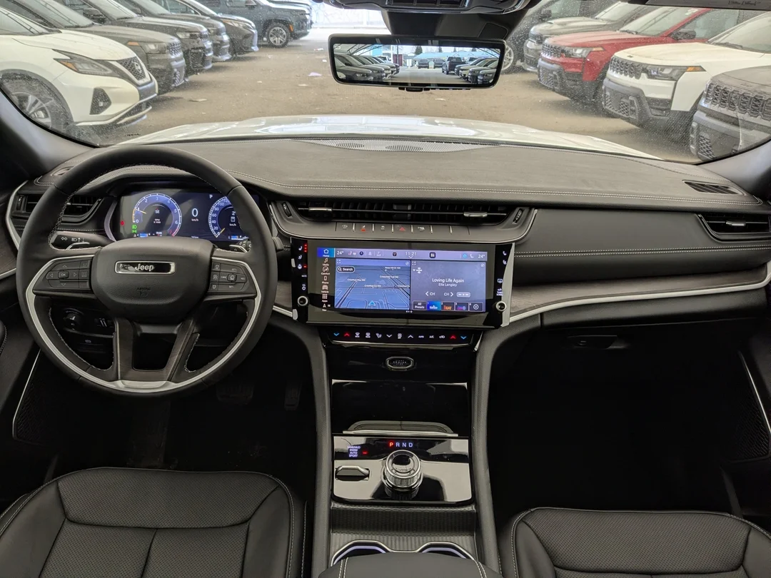New 2026 White Jeep Limited Reserve - - 4x4 - Panoramic Sunroof - Nappa Leather - Ventilated Seats & More! image 26