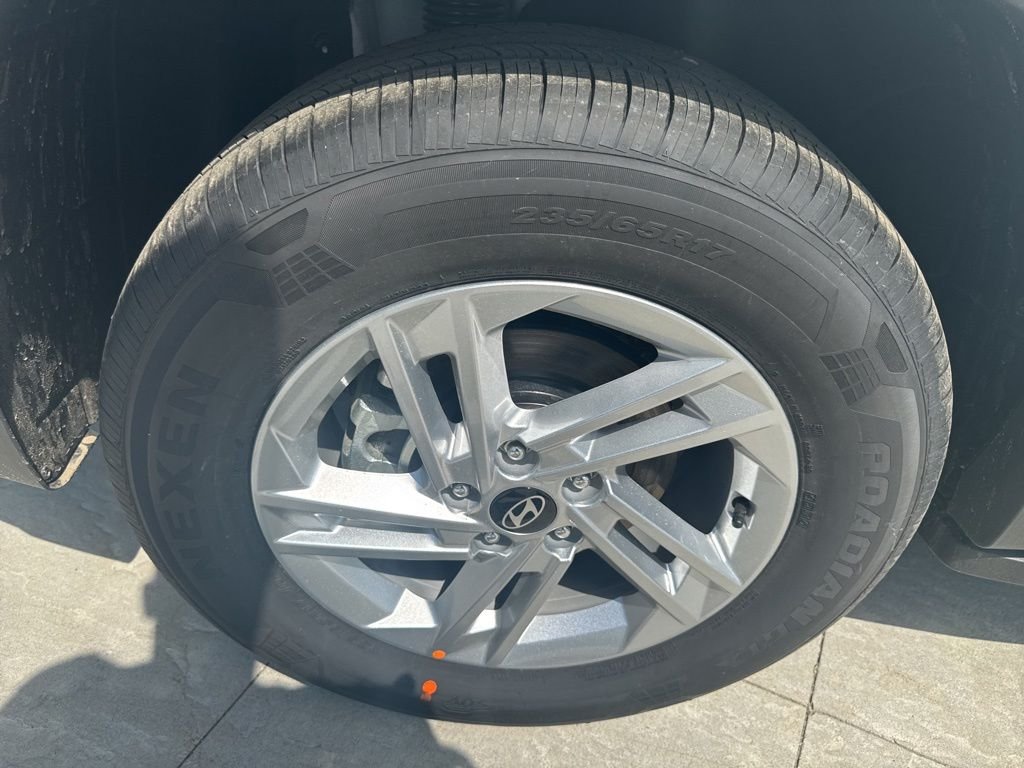 New 2026 White Hyundai SE image 9