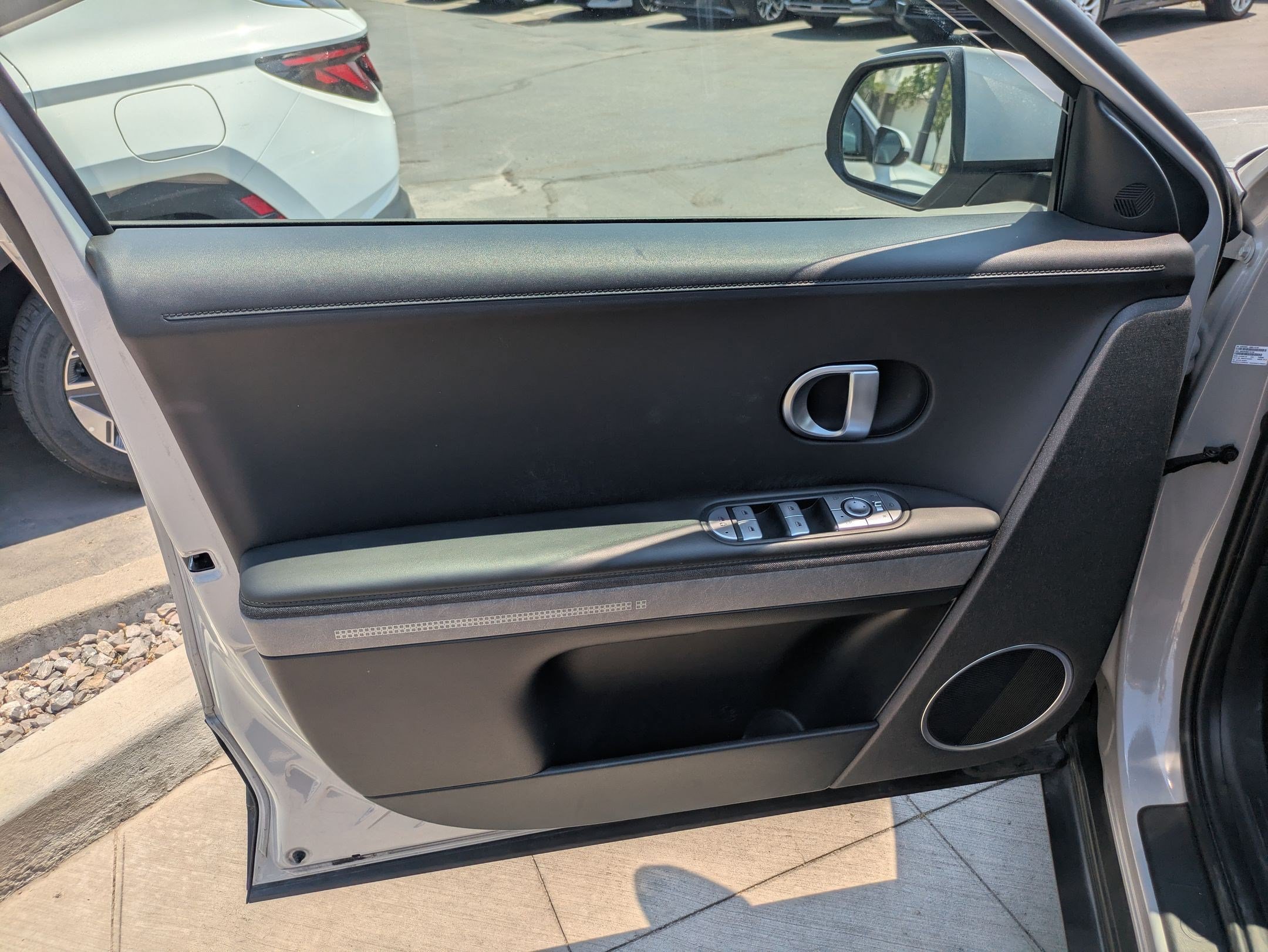 2023 Hyundai IONIQ 5 SEL - Photo 13