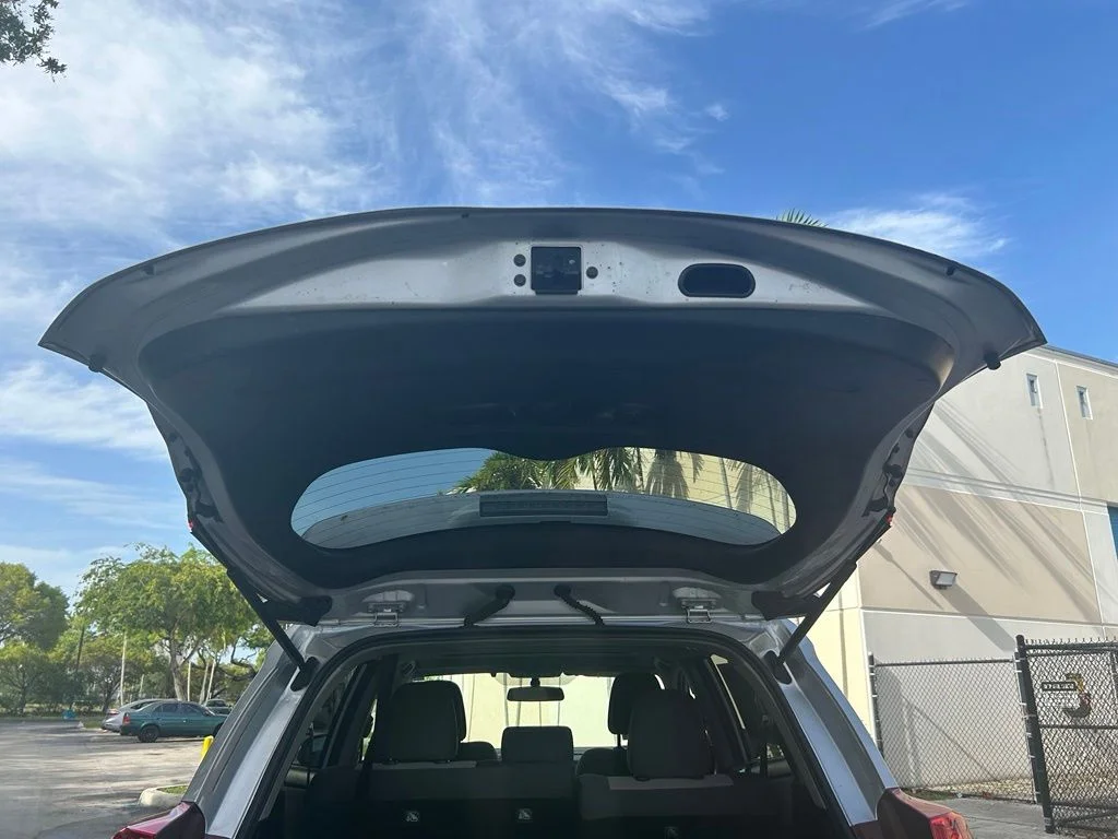 Used 2015 Silver Toyota XLE image 34