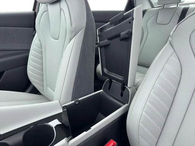 New 2026 Hyundai ELANTRA Limited