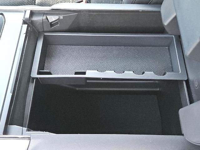 New 2026 Carbonized Gray Metallic Ford XLT image 84