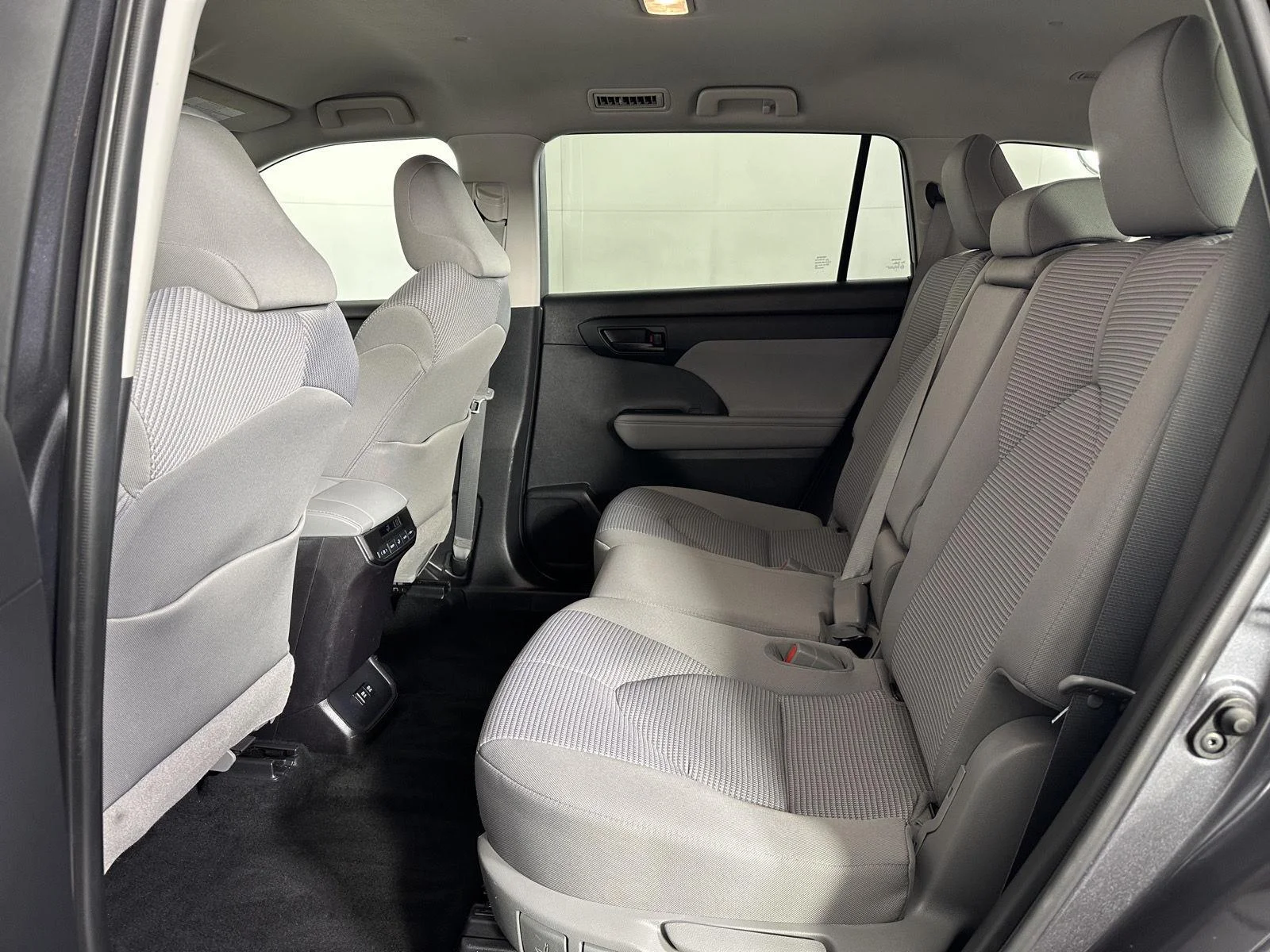 Used 2021 Magnetic Gray Metallic Toyota LE image 20
