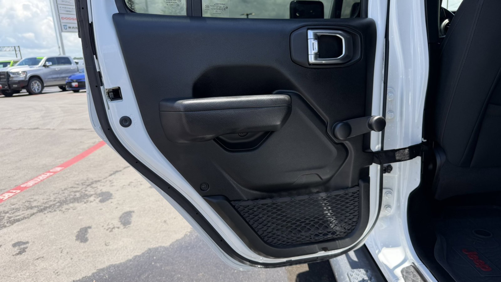 Used 2022 Bright White Clearcoat Jeep Sport image 14