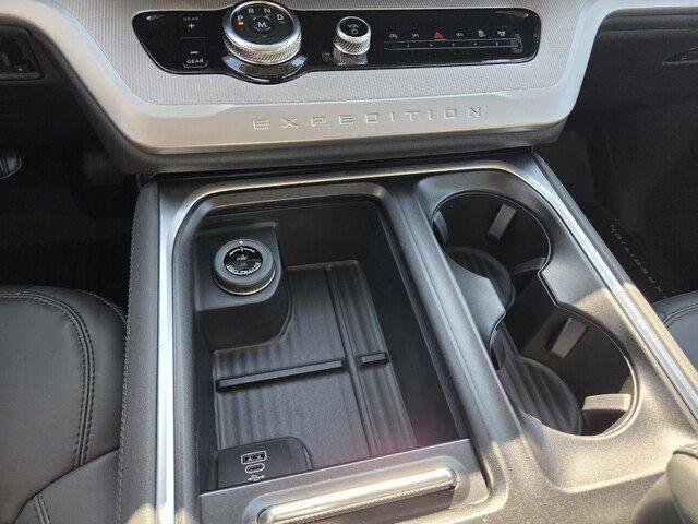 New 2027 Glacier Gray Metallic Tri-Coat Ford MAX Active image 18