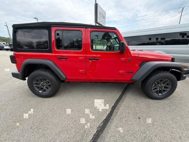 Used 2024 Red Jeep Sport S image 4