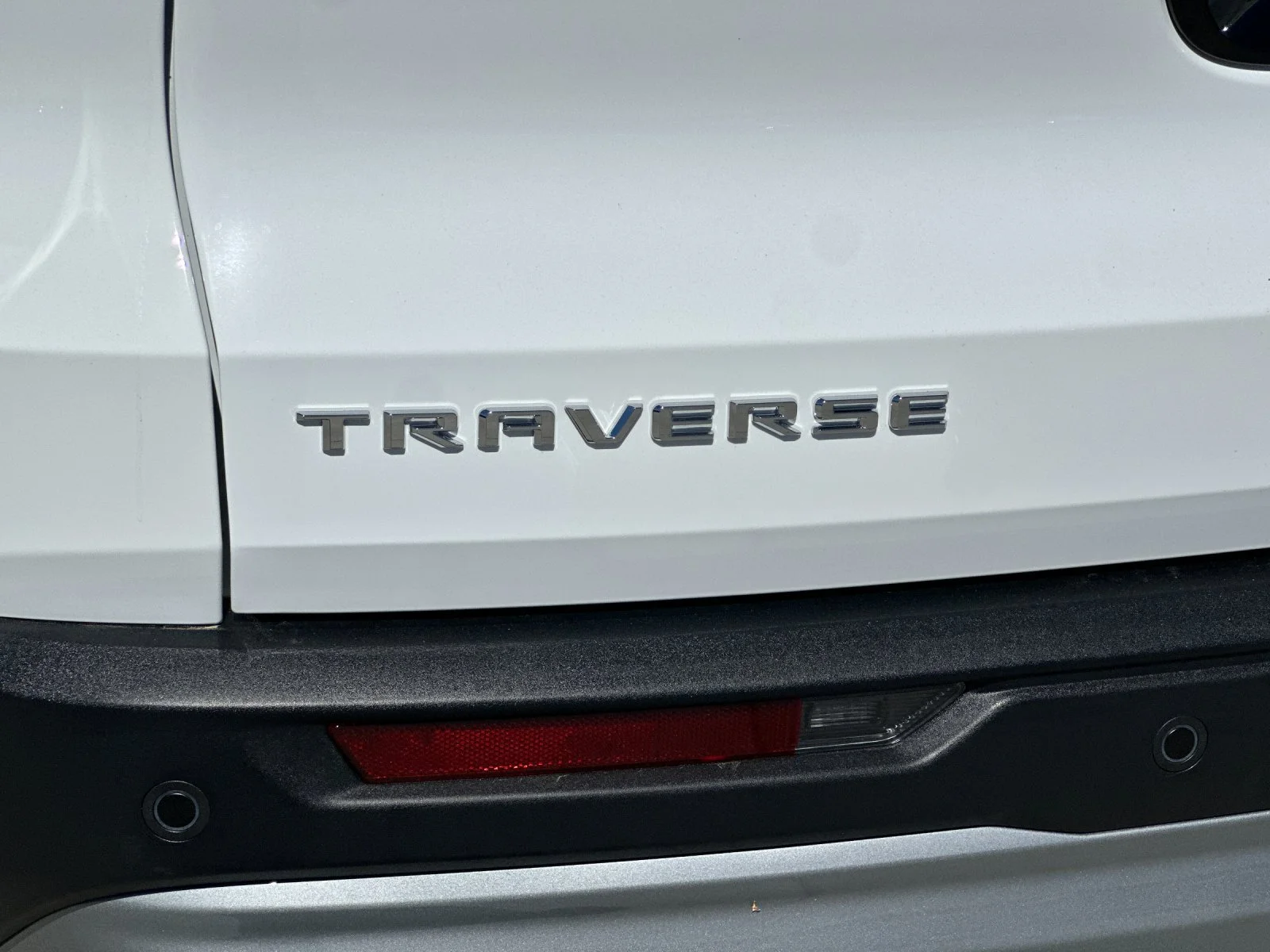 New 2027 Summit White Chevrolet LT image 28