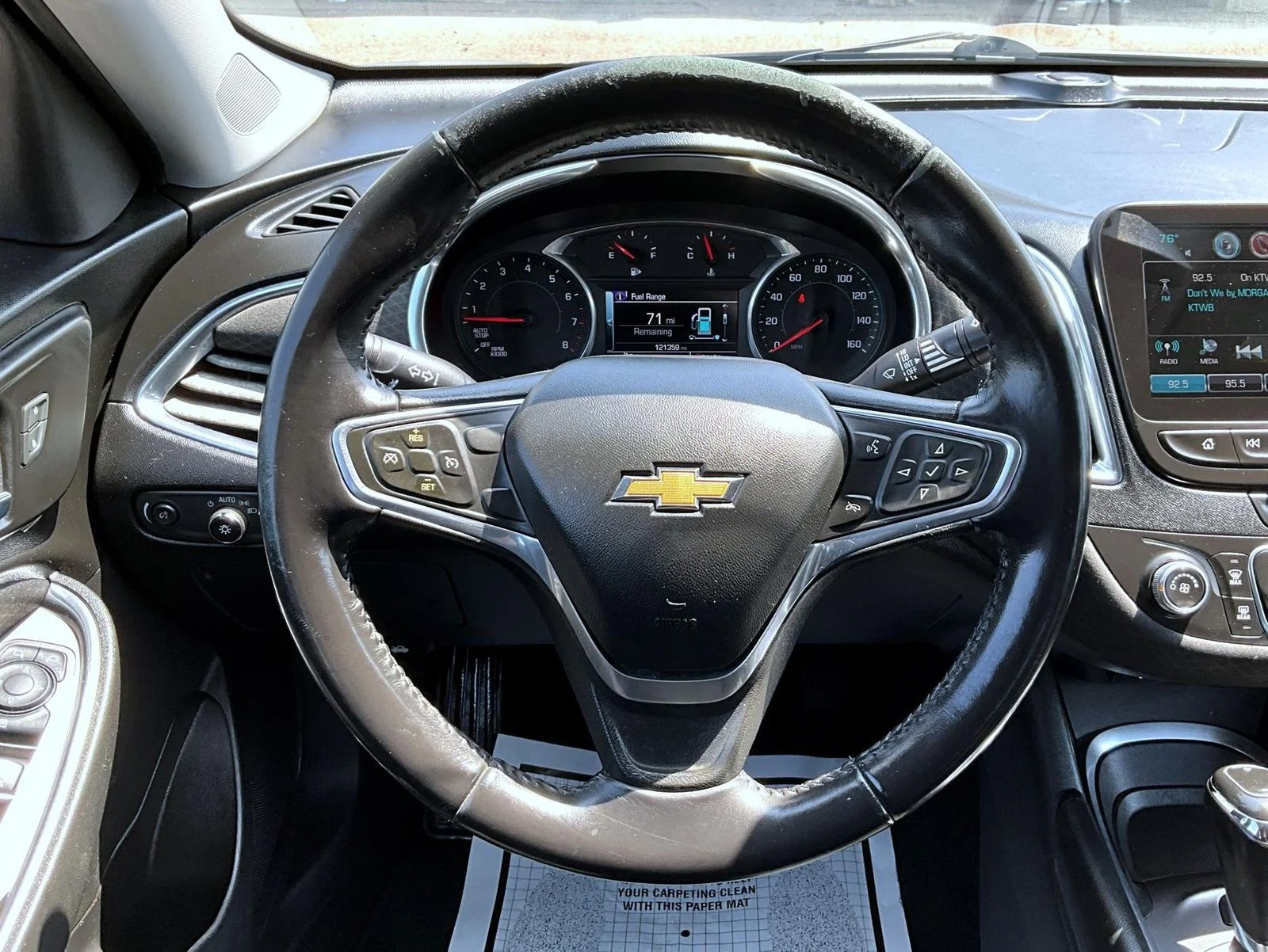 Used 2018 Silver Chevrolet LT image 13