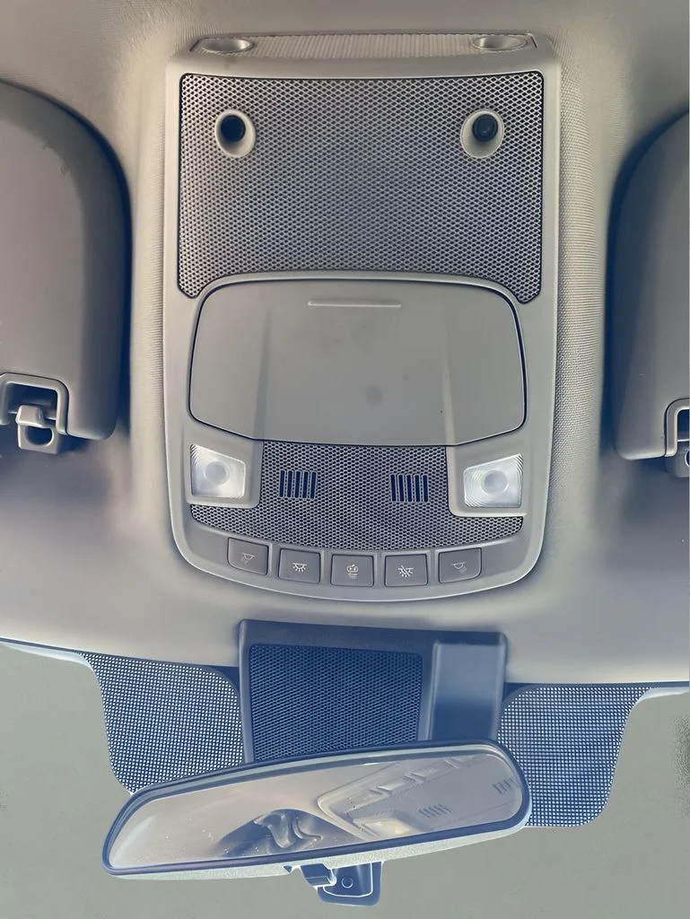 Used 2022 White Ford XL image 23
