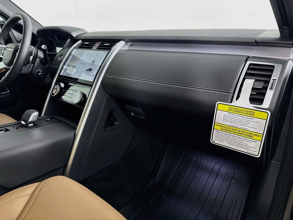 New 2026 Lantau Bronze Land Rover Dynamic SE image 24