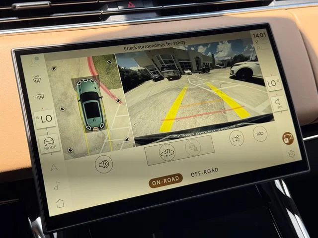 New 2026 Santorini Black Land Rover Dynamic SE image 23