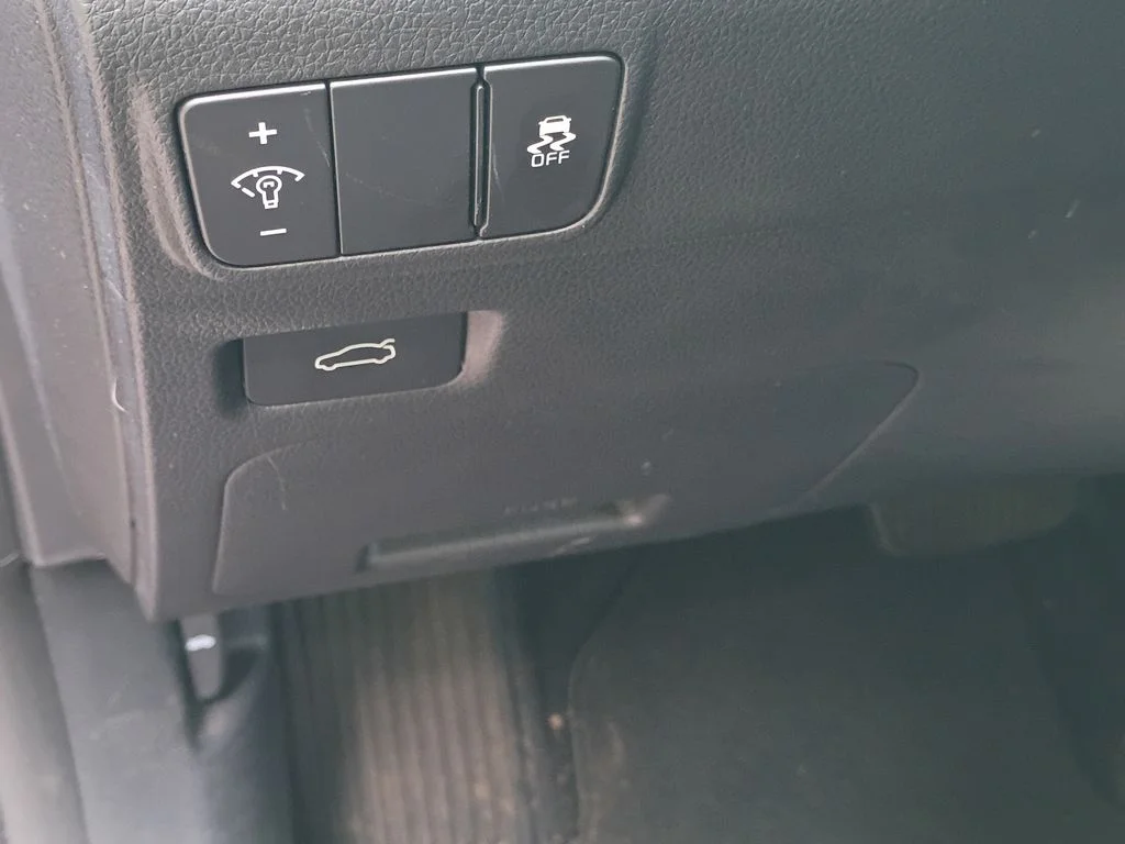 Certified Used 2025 Interstellar Gray Kia LXS image 15