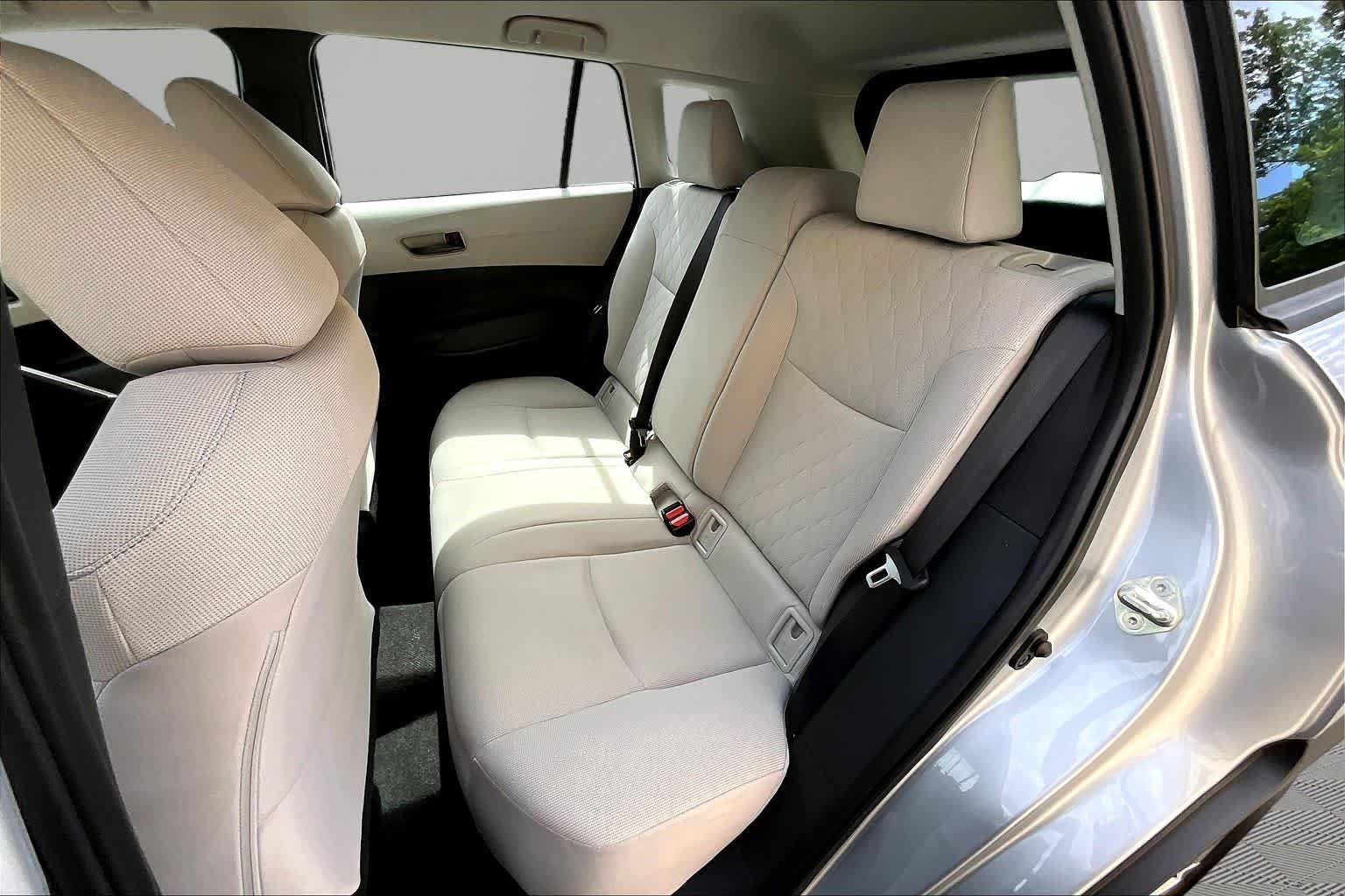 Used 2024 Sonic Silver Toyota L image 21