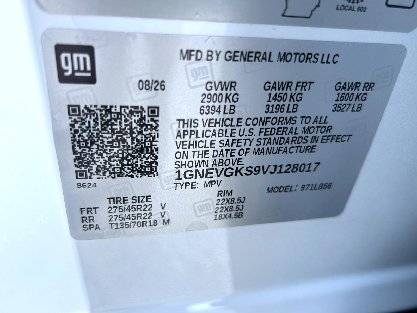 New 2027 Summit White Chevrolet LT image 26