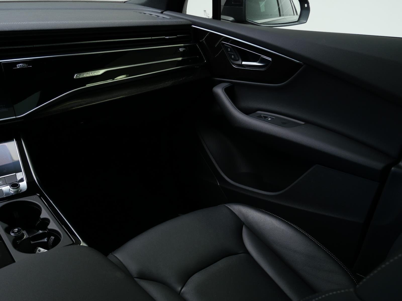 Used 2025 Mythos Black Metallic Audi Premium image 18