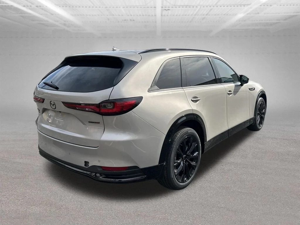 New 2026 Platinum Quartz Metallic Mazda 3.3 Turbo S Premium image 5