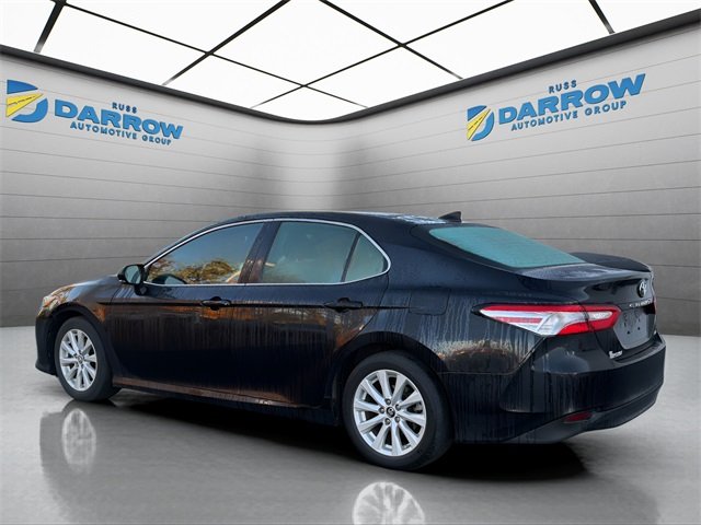 2019 Toyota Camry LE photo 3
