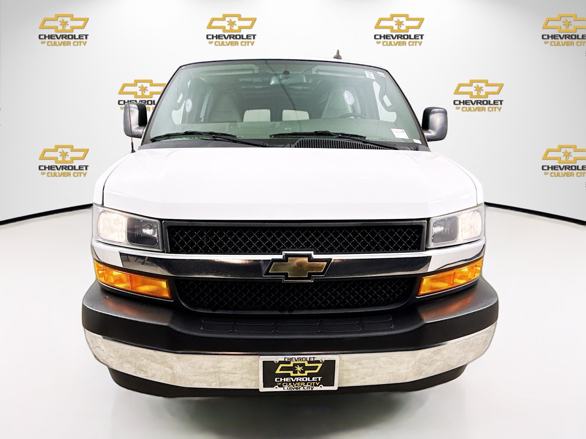 Used 2020 Summit White Chevrolet WT image 2