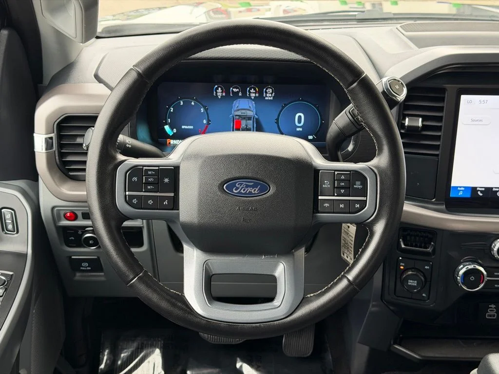 Used 2025 Gray Ford XLT image 17