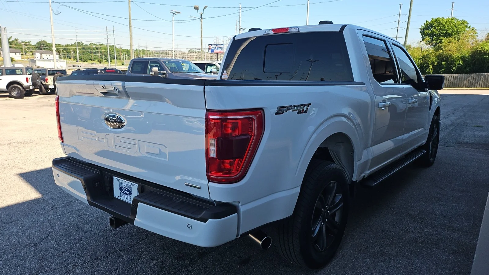 Used 2023 White Ford XLT image 5