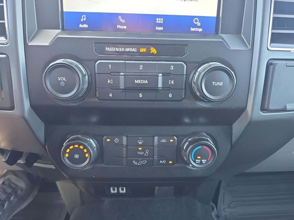 Used 2019 Silver Ford  image 19