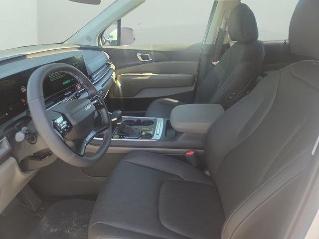 New 2027 Snow White Pearl Kia EX image 23
